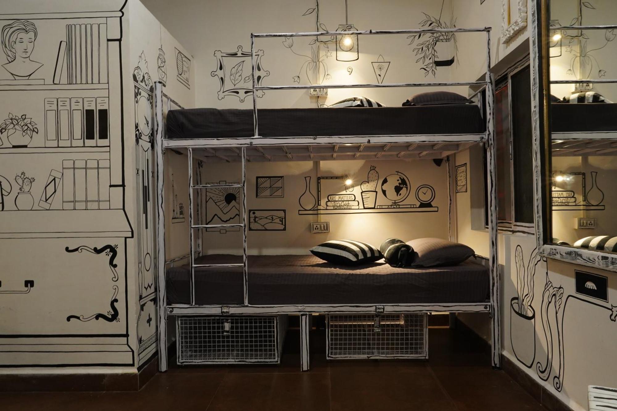 Pappi Chulo Hostel *